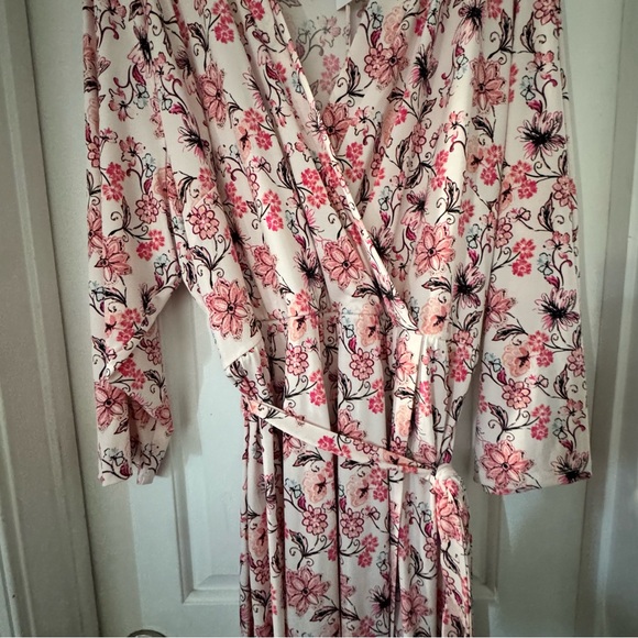 Lane Bryant 3/4-Sleeve Faux-Wrap Jersey Midi Dress pink floral 26/28 NWT - Picture 7 of 15